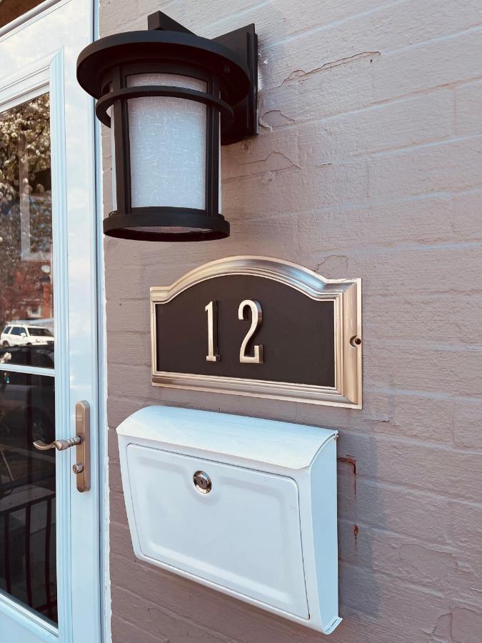 Industrial Brick Townhouse In Downtown Lancaster Villa Exterior foto